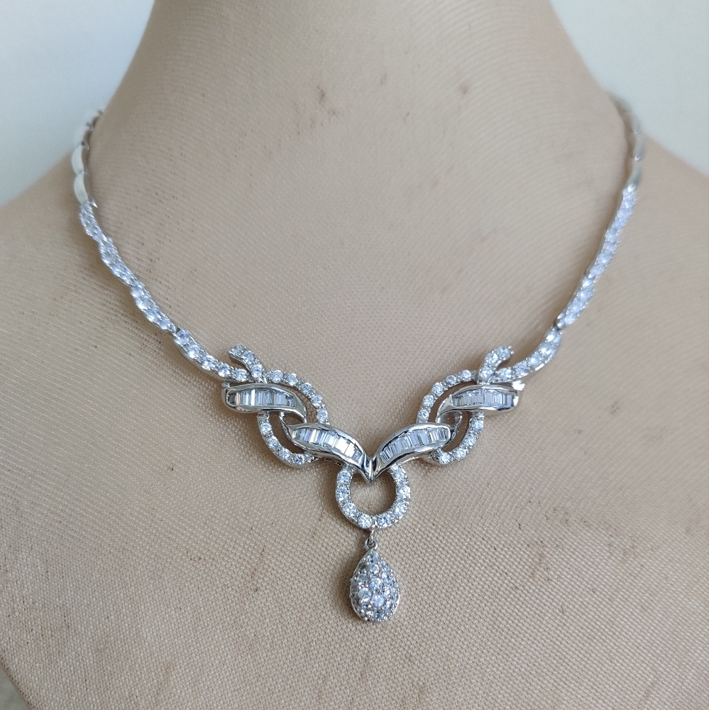 Spectacular Sterling Silver 925 Diamante Crystal Necklace